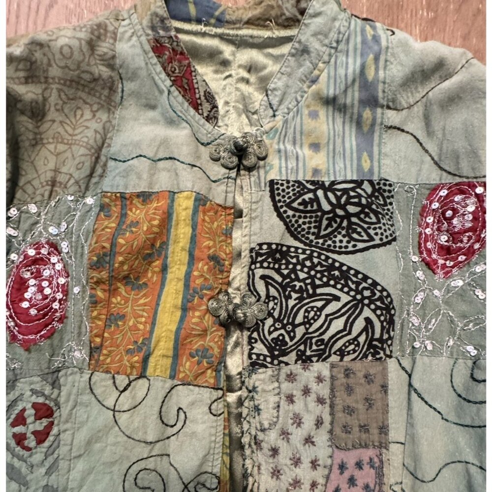 Patchwork kantha quilt kimono Jacket Green Embroidered Boho Art to Wear Hippie - Picture 12 of 16